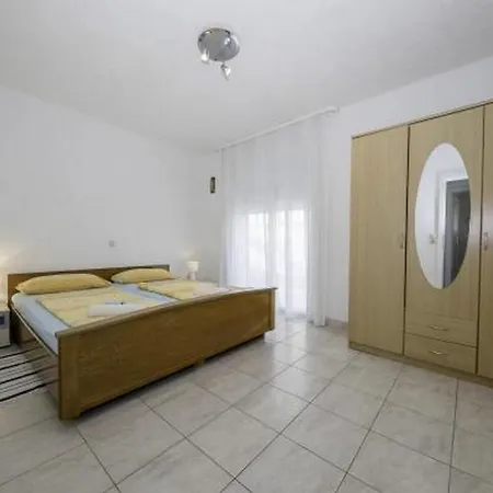 Stefica Apartment *